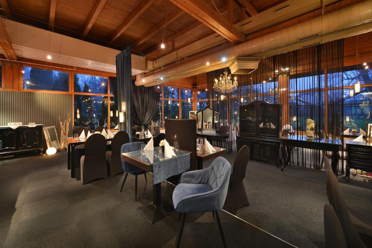 Parkhotel Morris Nový Bor المظهر الخارجي الصورة