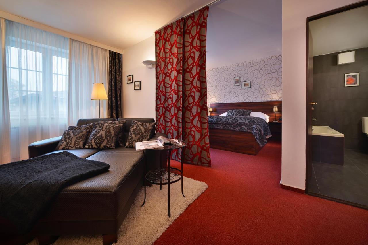 Parkhotel Morris Nový Bor المظهر الخارجي الصورة