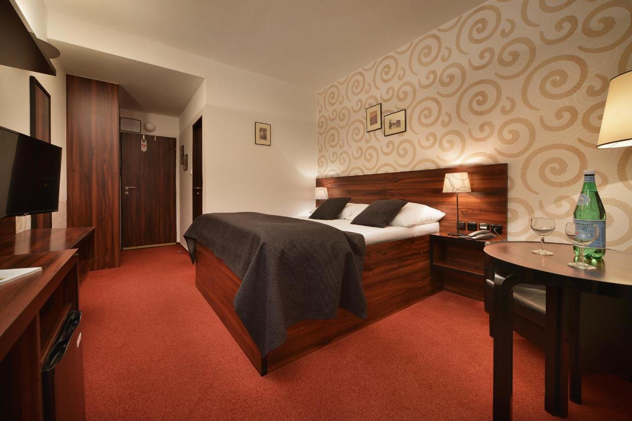Parkhotel Morris Nový Bor المظهر الخارجي الصورة