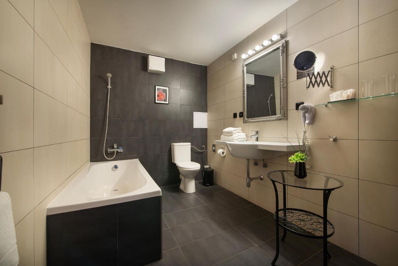 Parkhotel Morris Nový Bor المظهر الخارجي الصورة