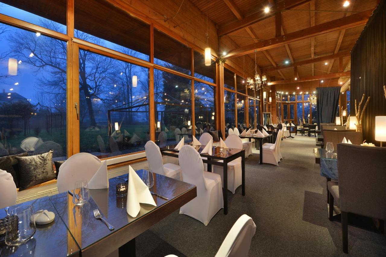 Parkhotel Morris Nový Bor المظهر الخارجي الصورة