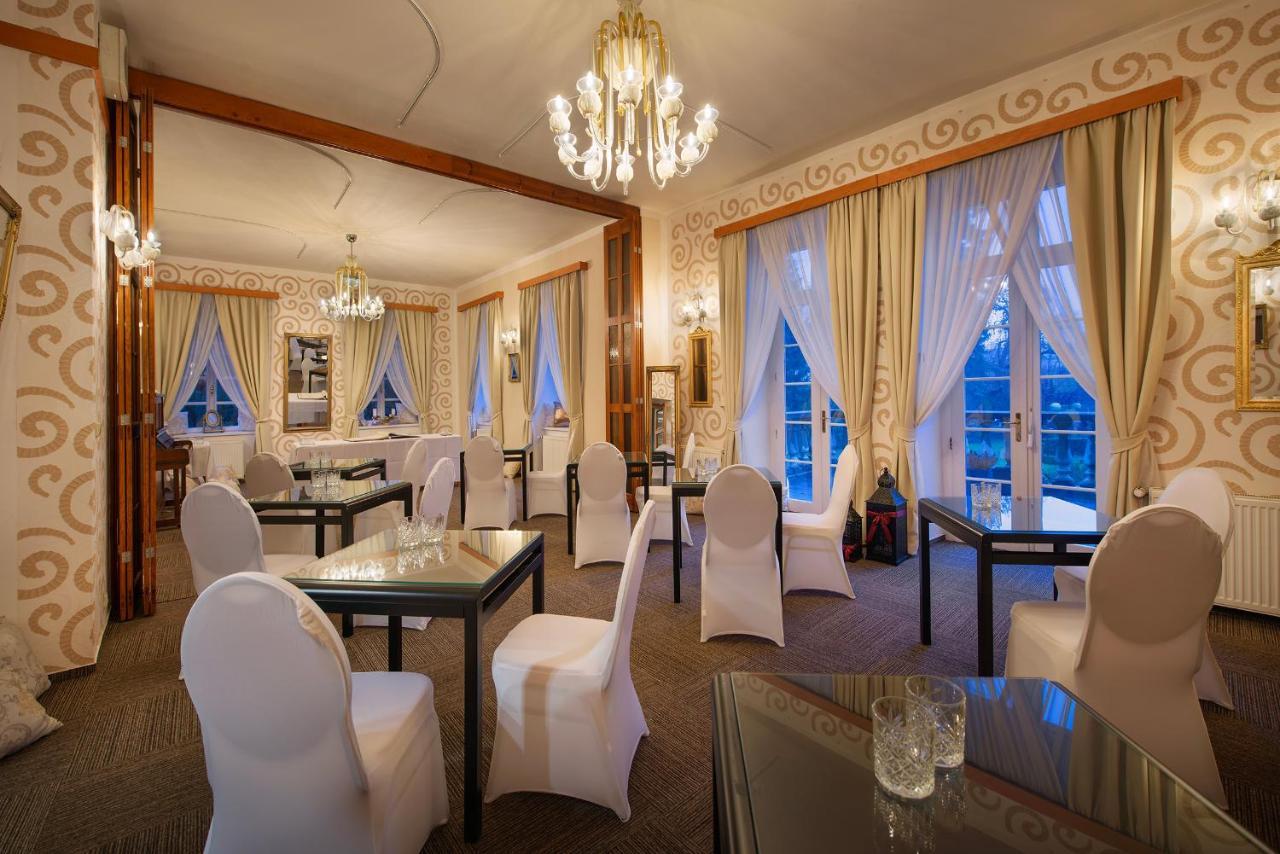Parkhotel Morris Nový Bor المظهر الخارجي الصورة
