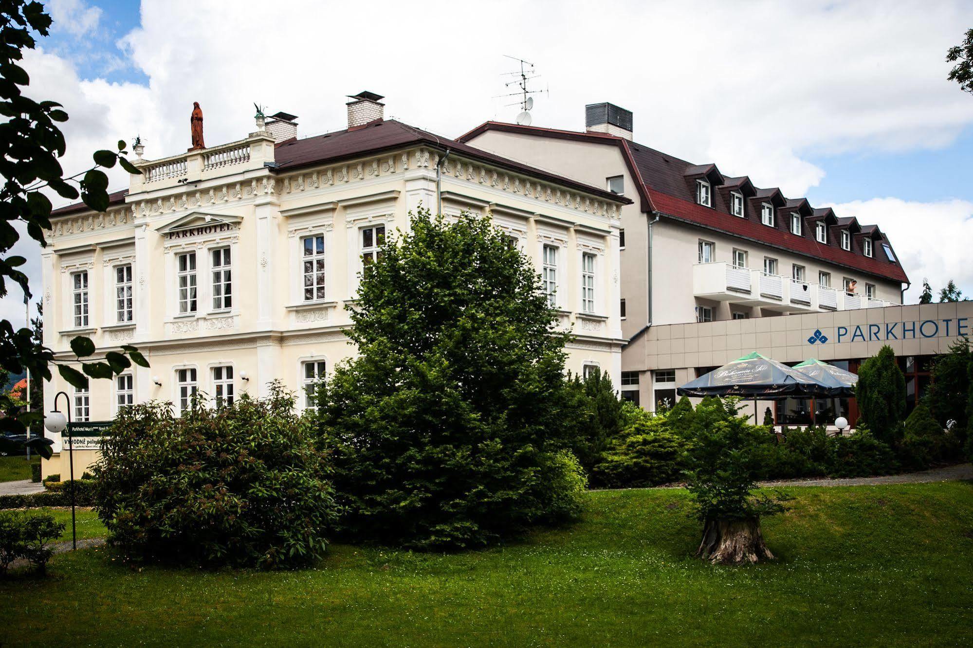 Parkhotel Morris Nový Bor المظهر الخارجي الصورة