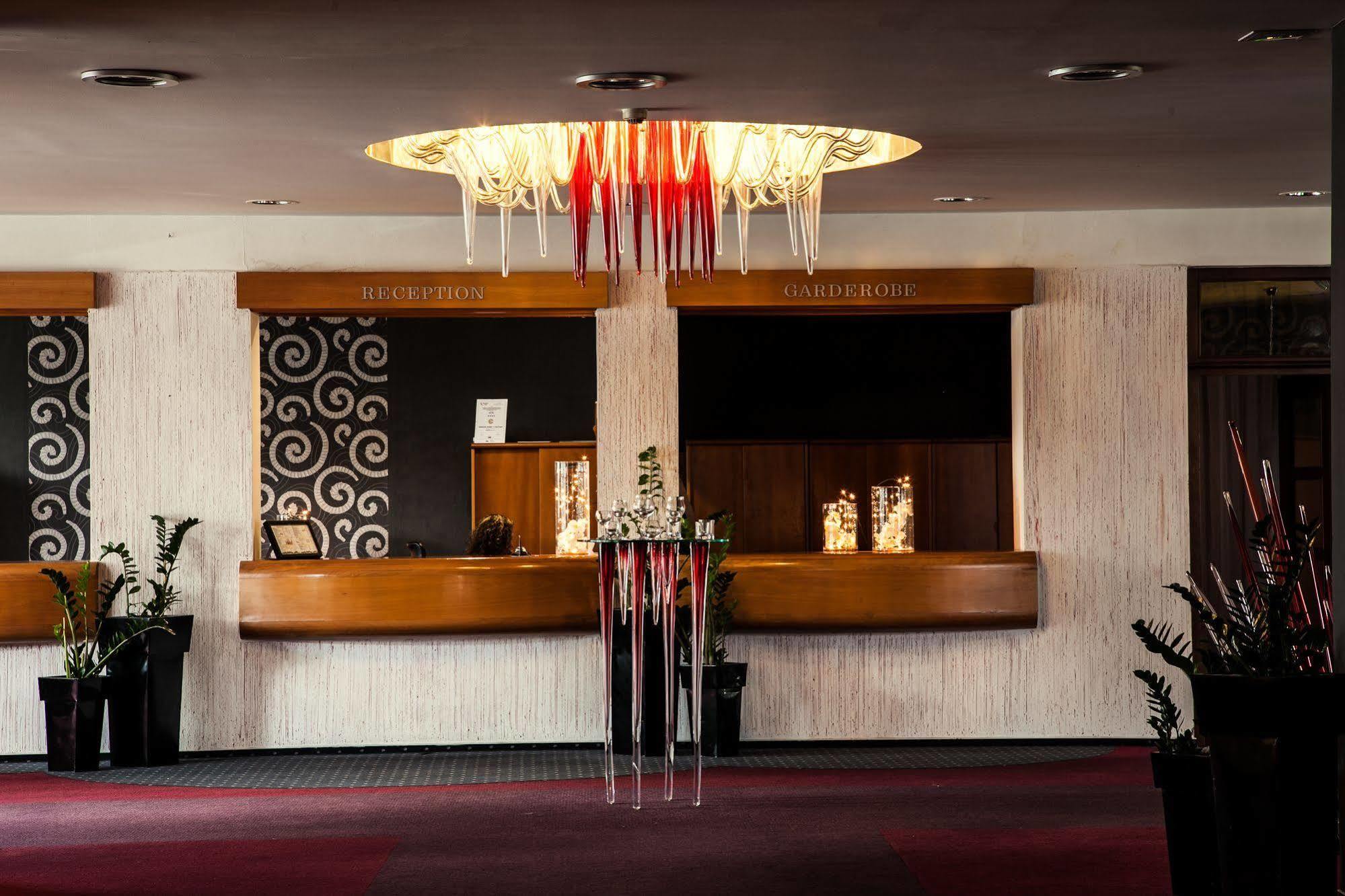 Parkhotel Morris Nový Bor المظهر الخارجي الصورة